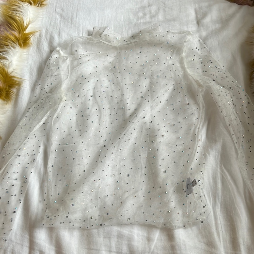 Diamond sheer top